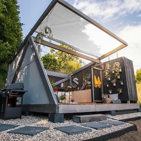 Kutica Lägenhet Nova Bana